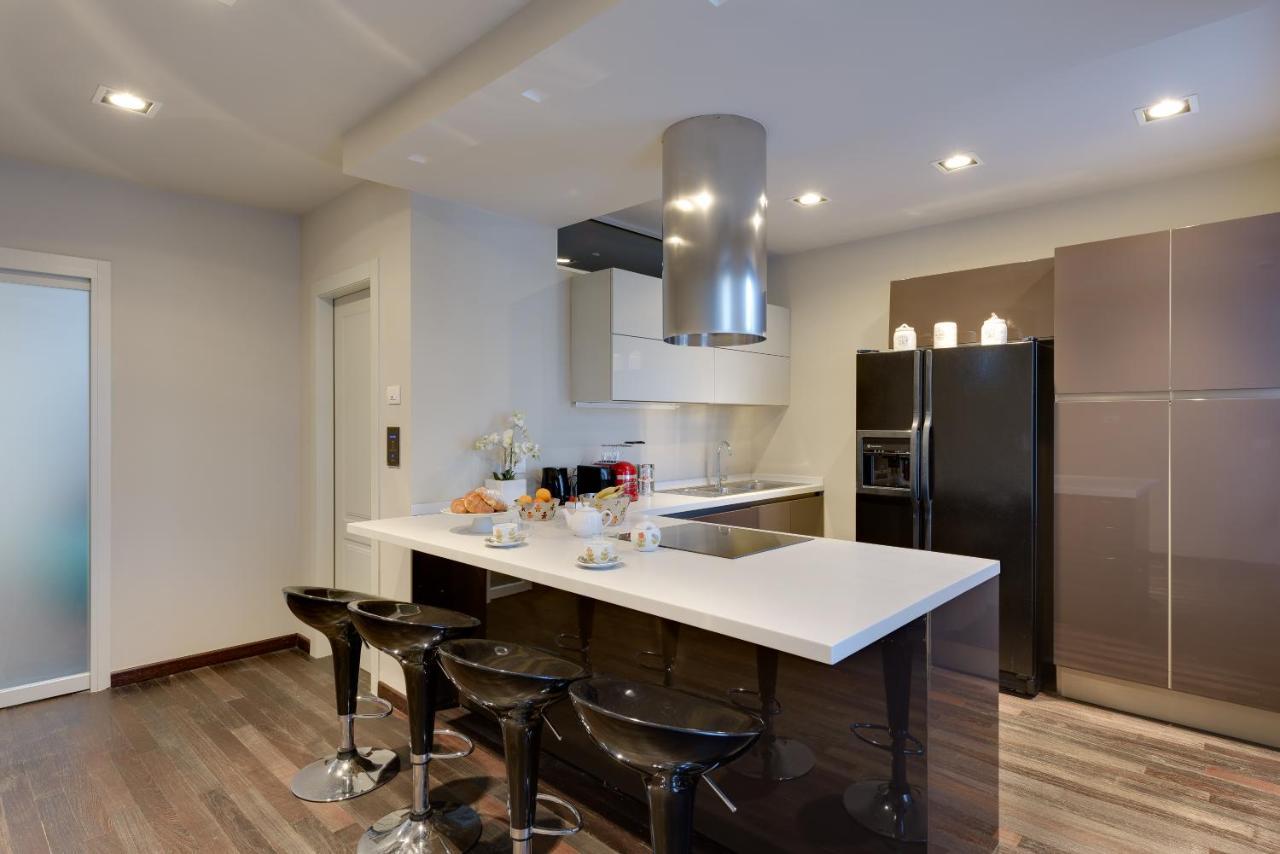Palazzo Duomo Suites In Udine Center Екстериор снимка