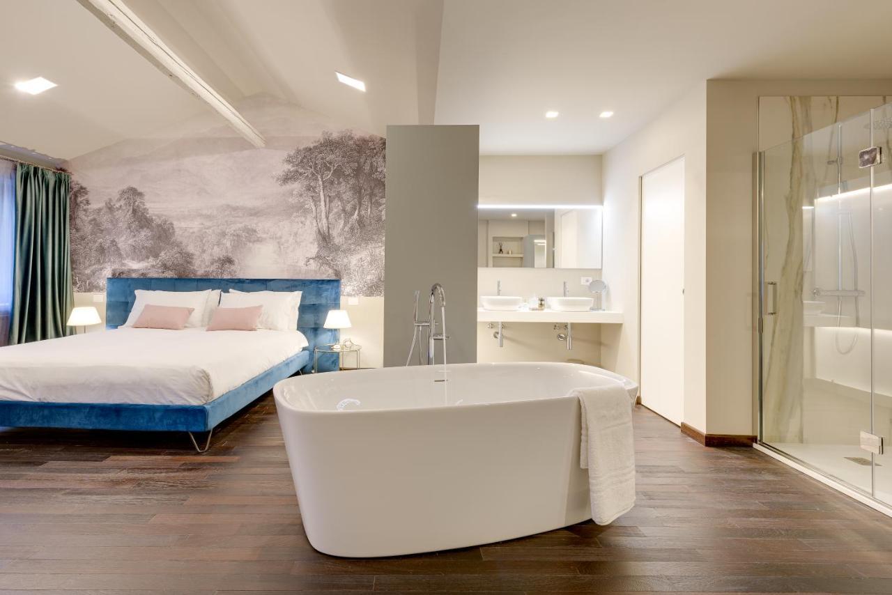 Palazzo Duomo Suites In Udine Center Екстериор снимка