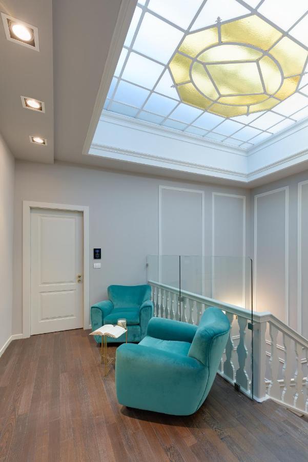 Palazzo Duomo Suites In Udine Center Екстериор снимка